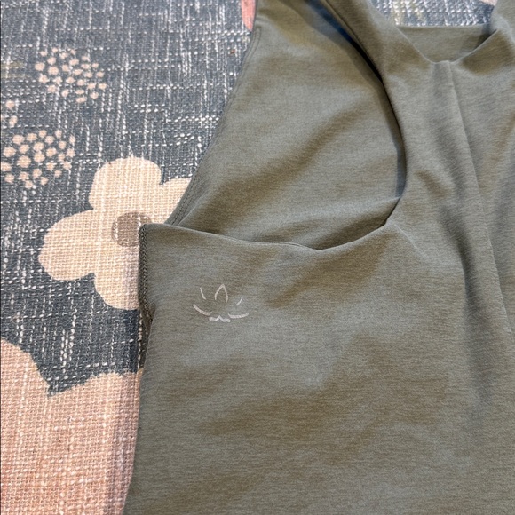 Beyond Yoga Racer Back Tank - Picture 2 of 4